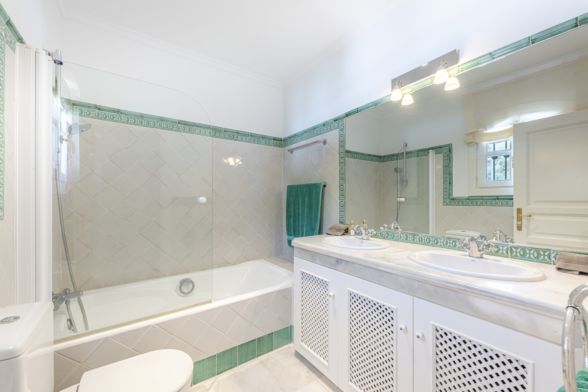 Appartement te koop in Benahavís | 4 slaapkamers H5431945