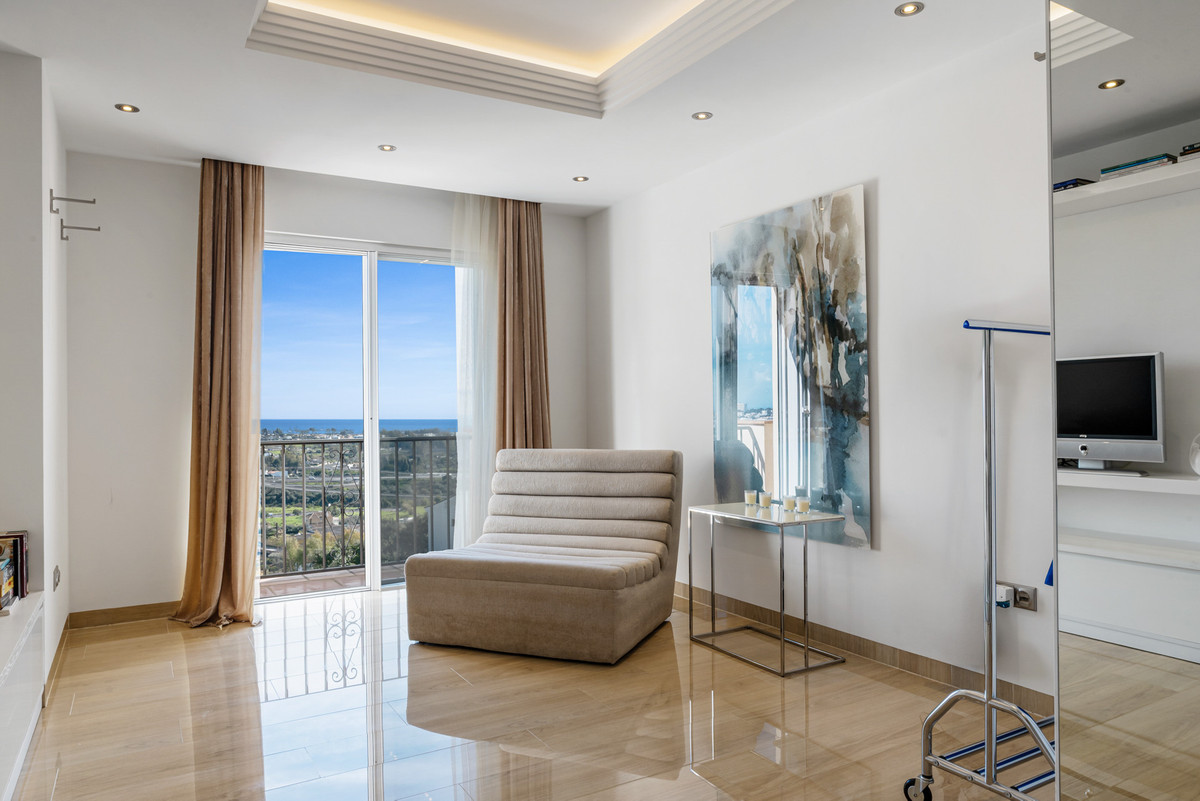 Penthouse te koop in Benahavís | 4 slaapkamers H5440771