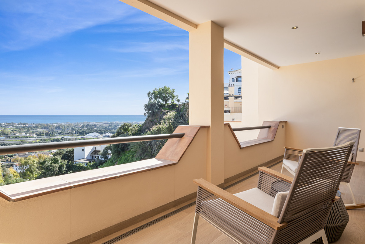 Penthouse te koop in Benahavís | 4 slaapkamers H5440771
