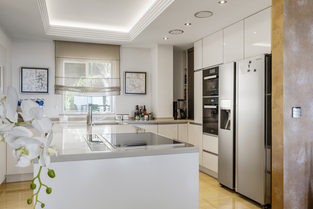 Penthouse te koop in Benahavís | 4 slaapkamers H5440771