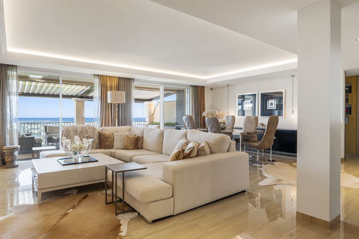 Penthouse te koop in Benahavís | 4 slaapkamers H5440771