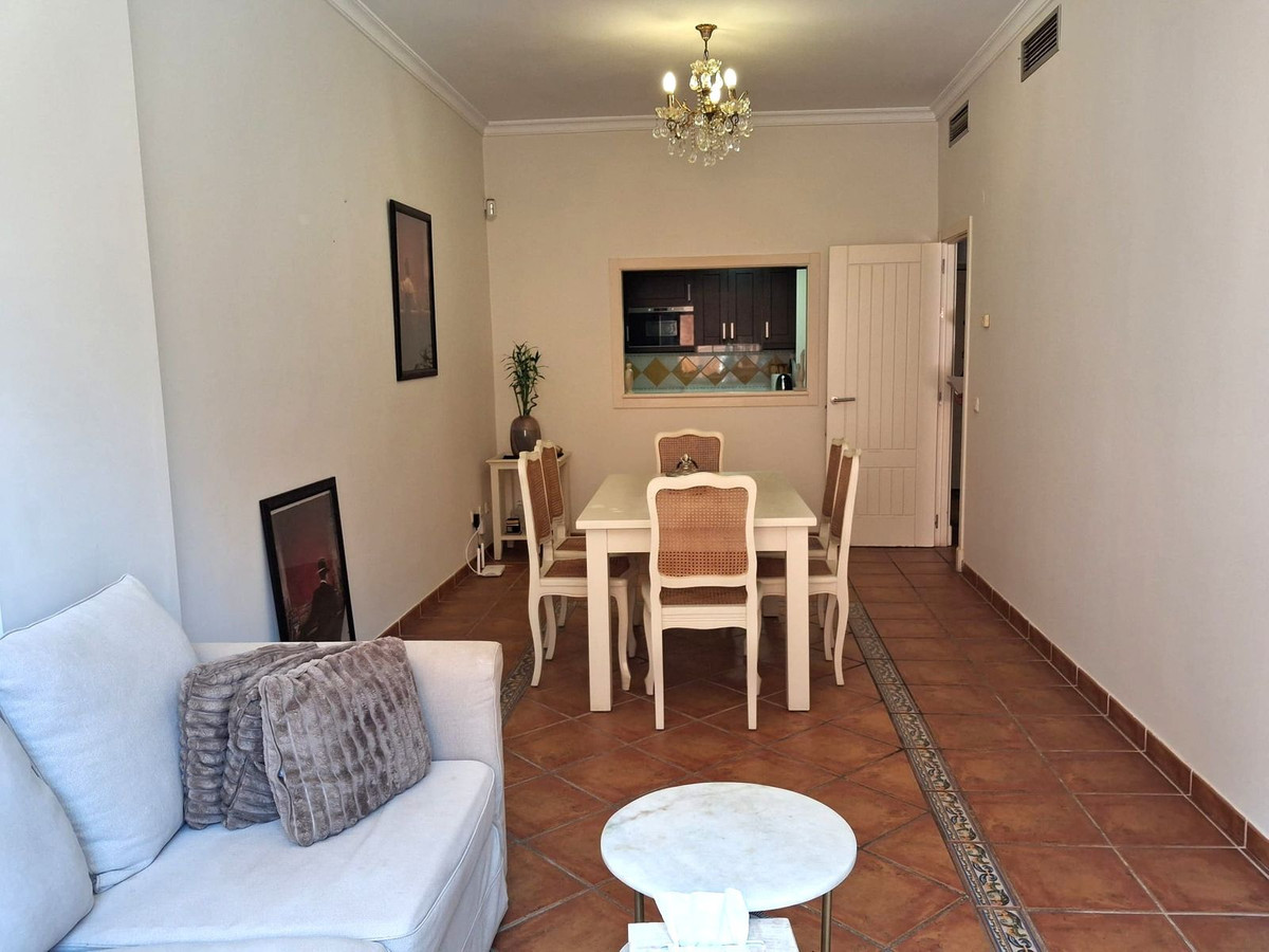 Penthouse te koop in Benahavís | 1 slaapkamers H5452303