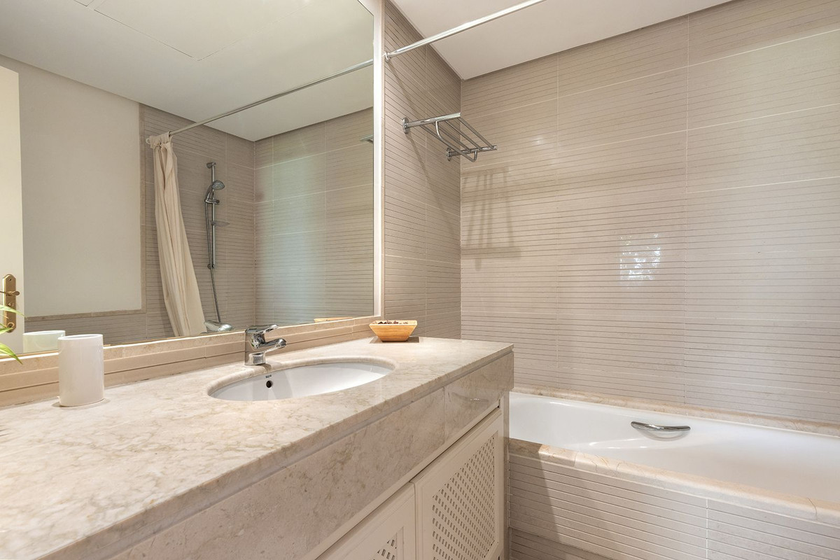 Penthouse te koop in Benahavís | 2 slaapkamers H5475820