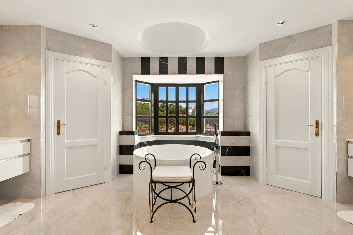 Penthouse te koop in Benahavís | 7 slaapkamers H5486857