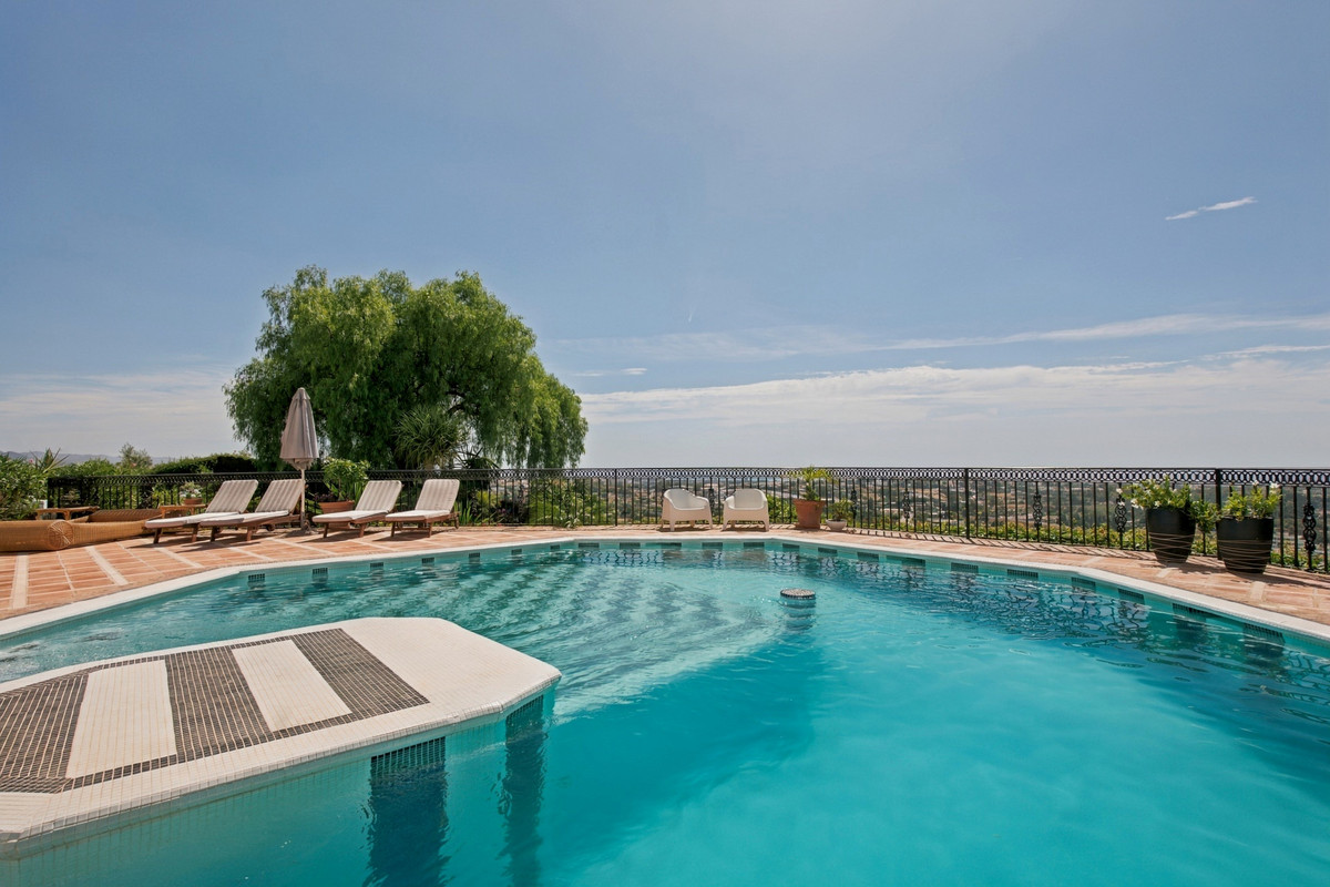 Penthouse te koop in Benahavís | 7 slaapkamers H5486857