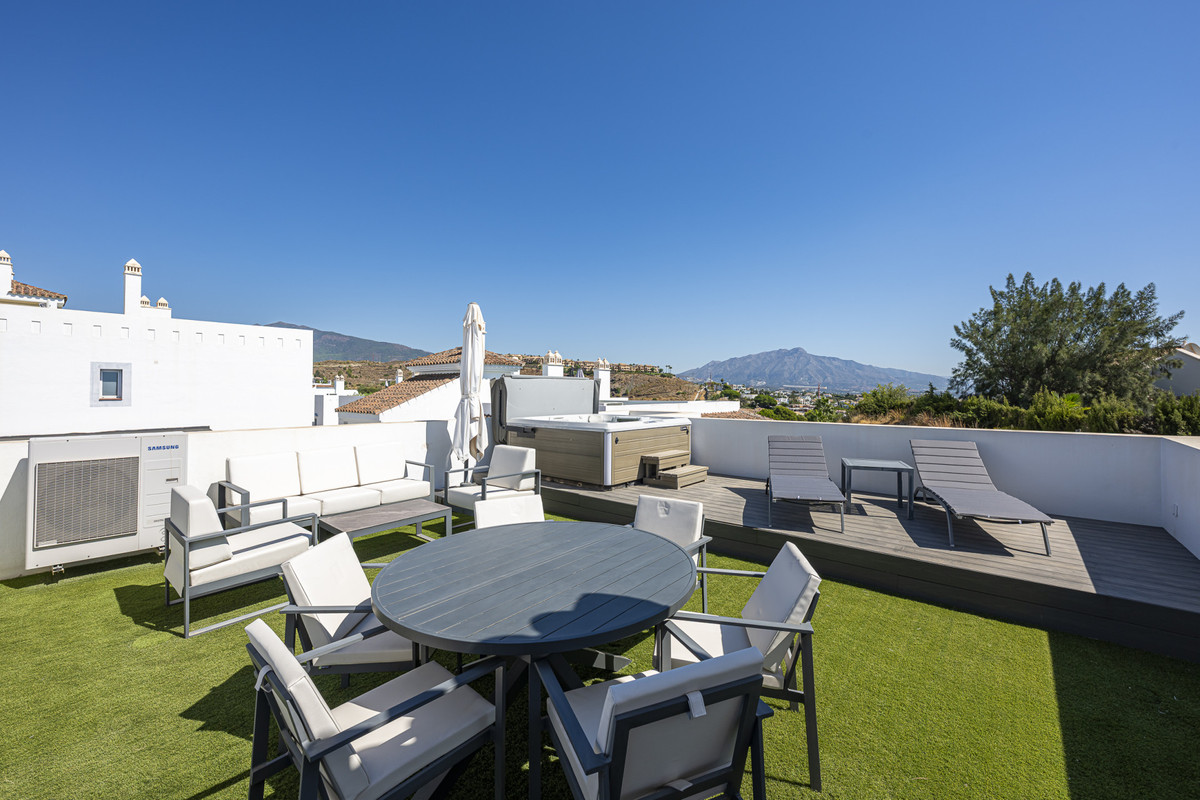 Penthouse te koop in Benahavís | 3 slaapkamers H5492740