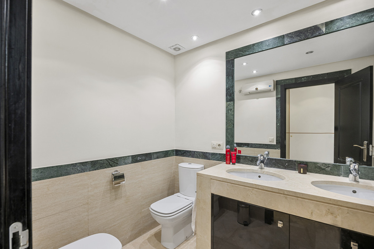 Penthouse te koop in Benahavís | 2 slaapkamers H5530534