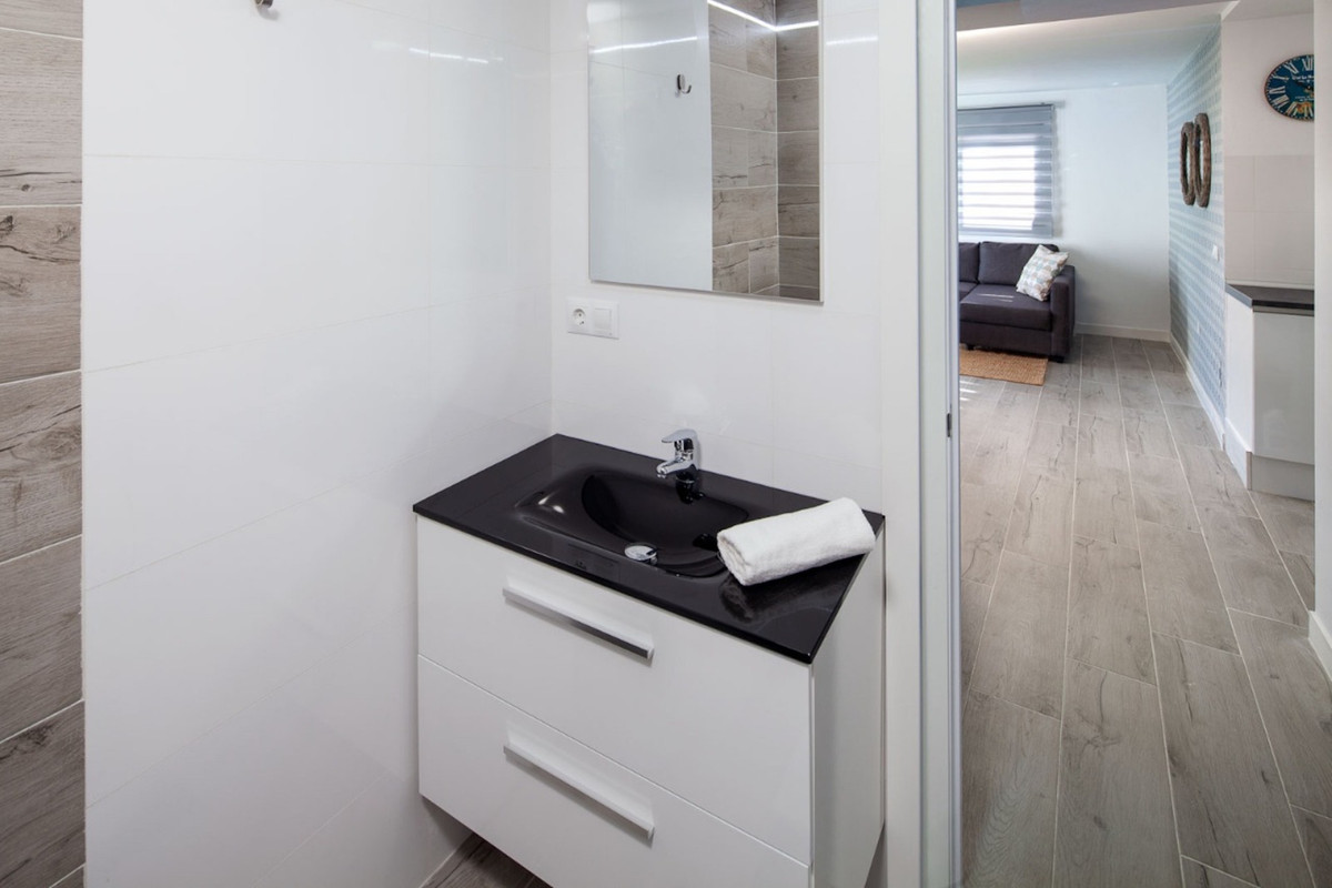 Appartement te koop in Benalmadena | 7 slaapkamers H4030888