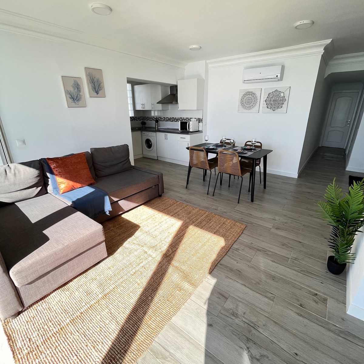 Appartement te koop in Benalmadena | 7 slaapkamers H4030888