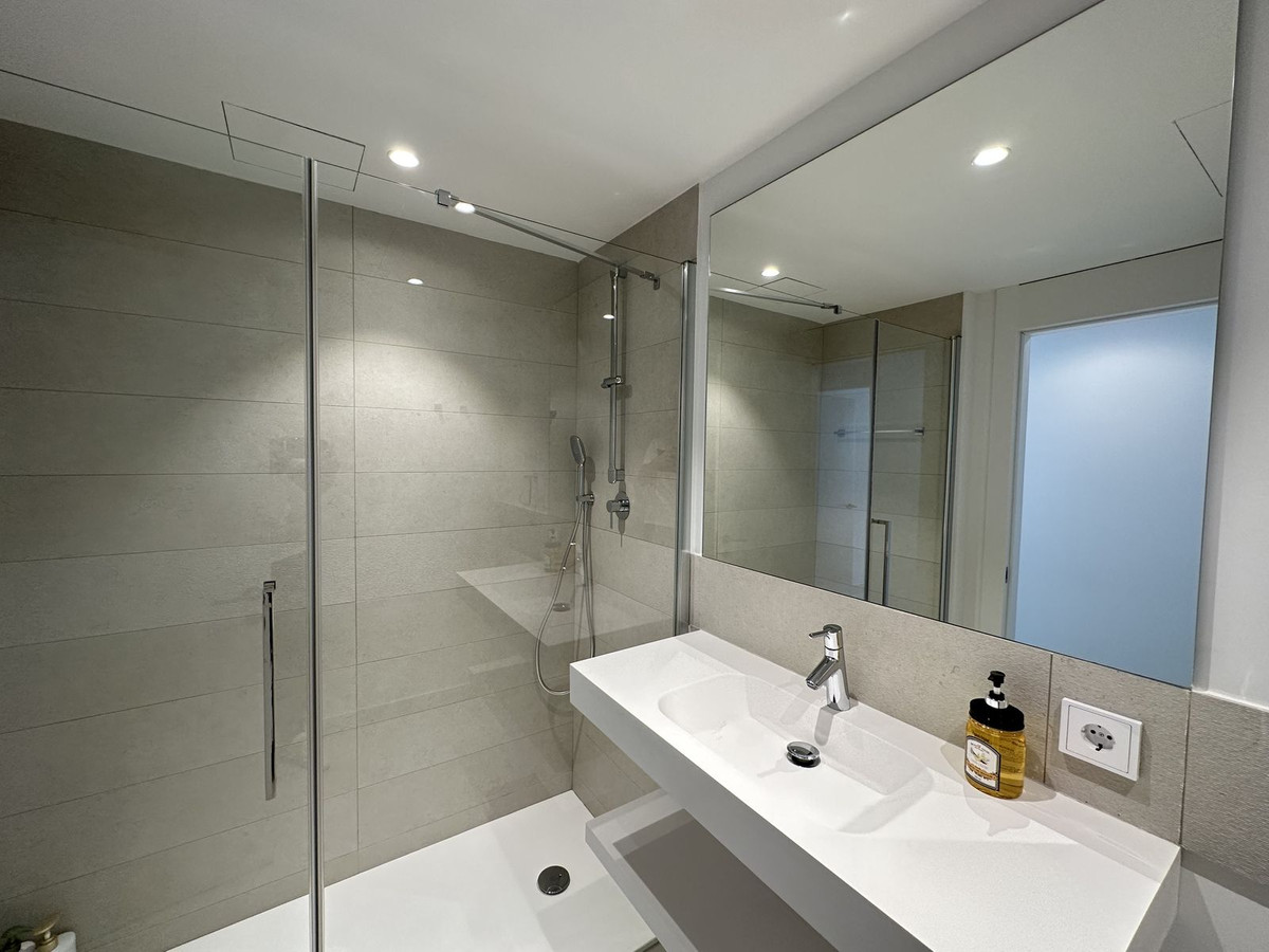 Appartement te koop in Benalmadena | 2 slaapkamers H4289617