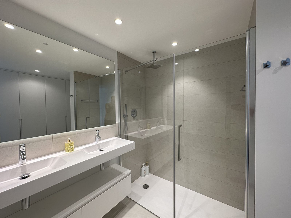Appartement te koop in Benalmadena | 2 slaapkamers H4289617