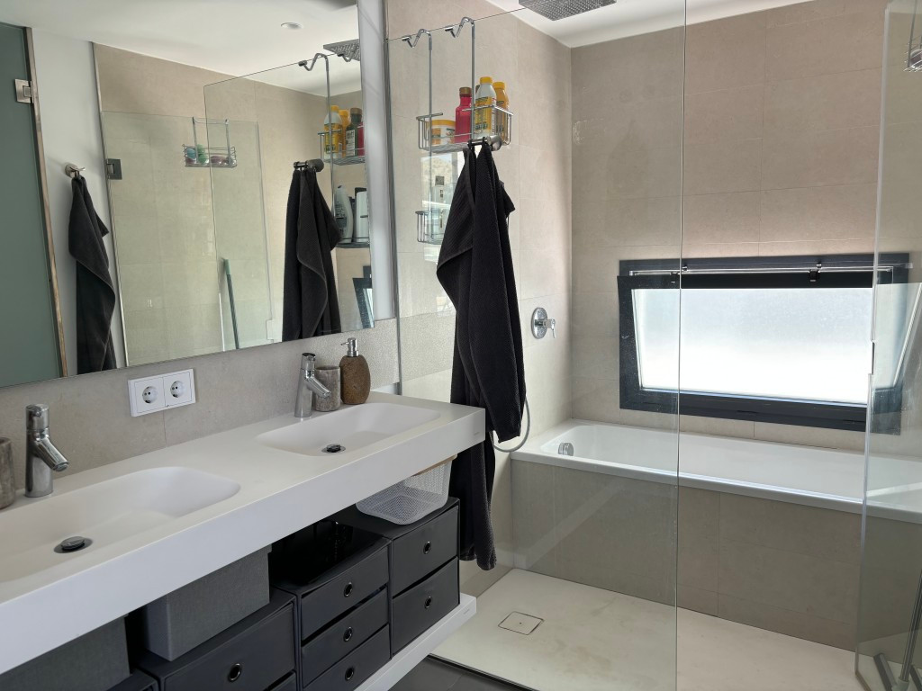 Property main view 16