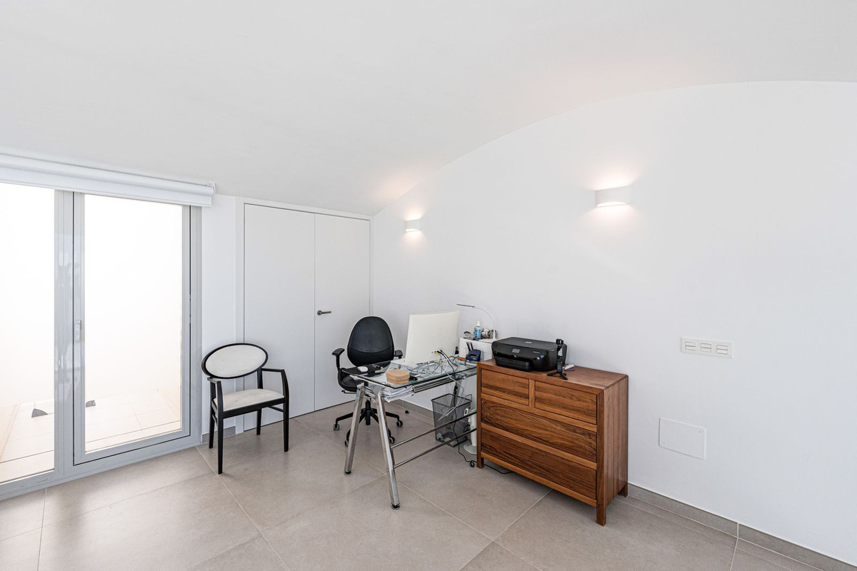 Property main view 32