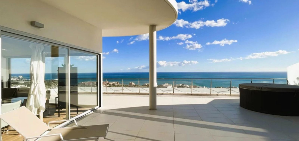 Penthouse te koop in Benalmadena | 3 slaapkamers H5034829