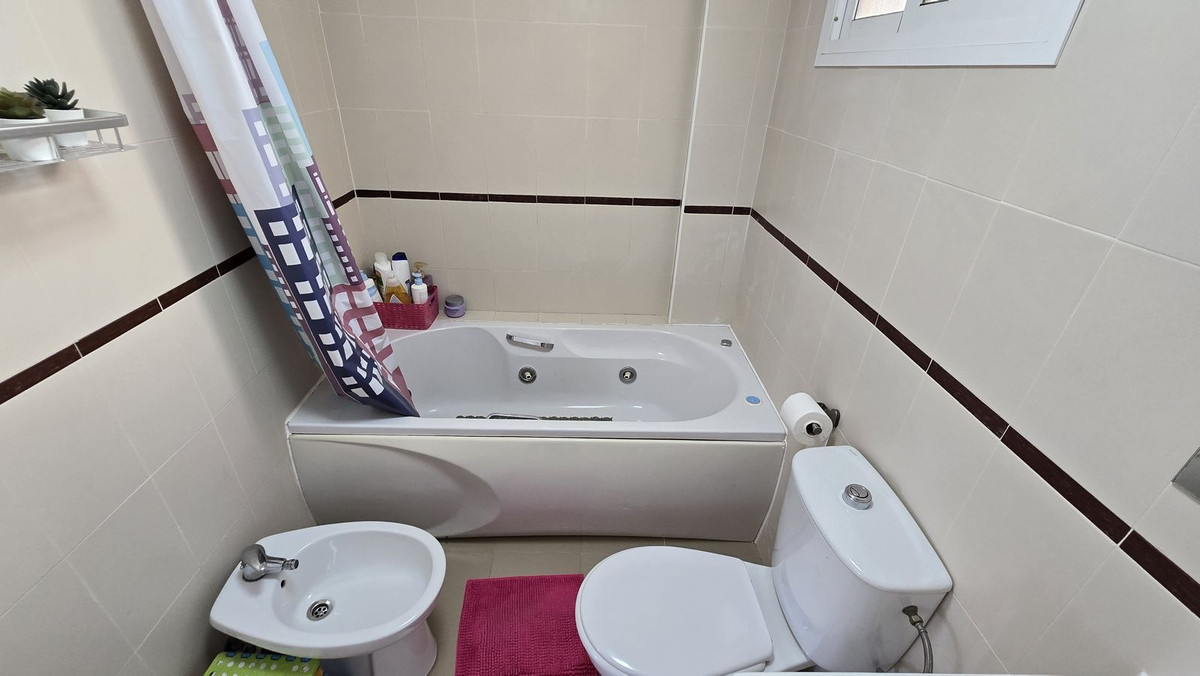 Appartement te koop in Benalmadena | 3 slaapkamers H5049340