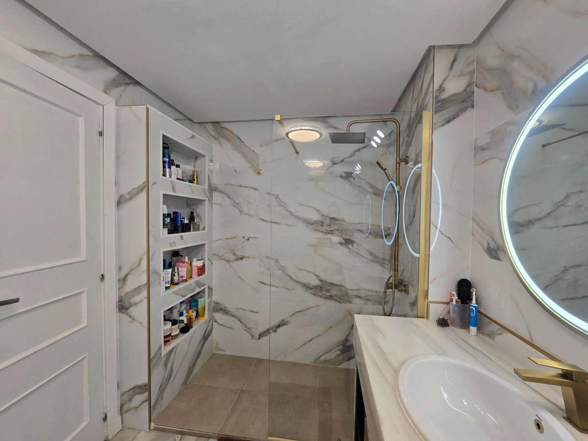 Appartement te koop in Benalmadena | 2 slaapkamers H5081701