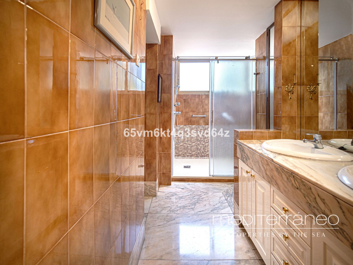 Appartement te koop in Benalmadena | 3 slaapkamers H5084188