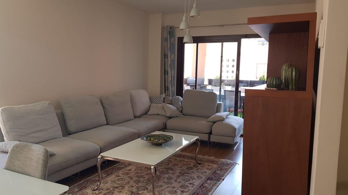 Appartement te koop in Benalmadena | 4 slaapkamers H5118865