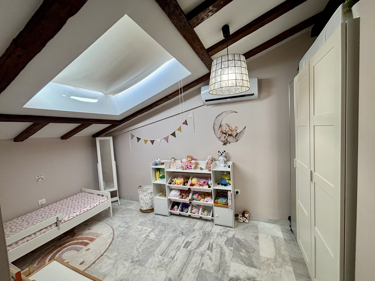 Property main view 60