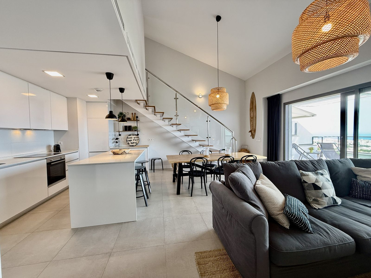 Apartment for sale in Benalmadena | 3 bedrooms H5129107