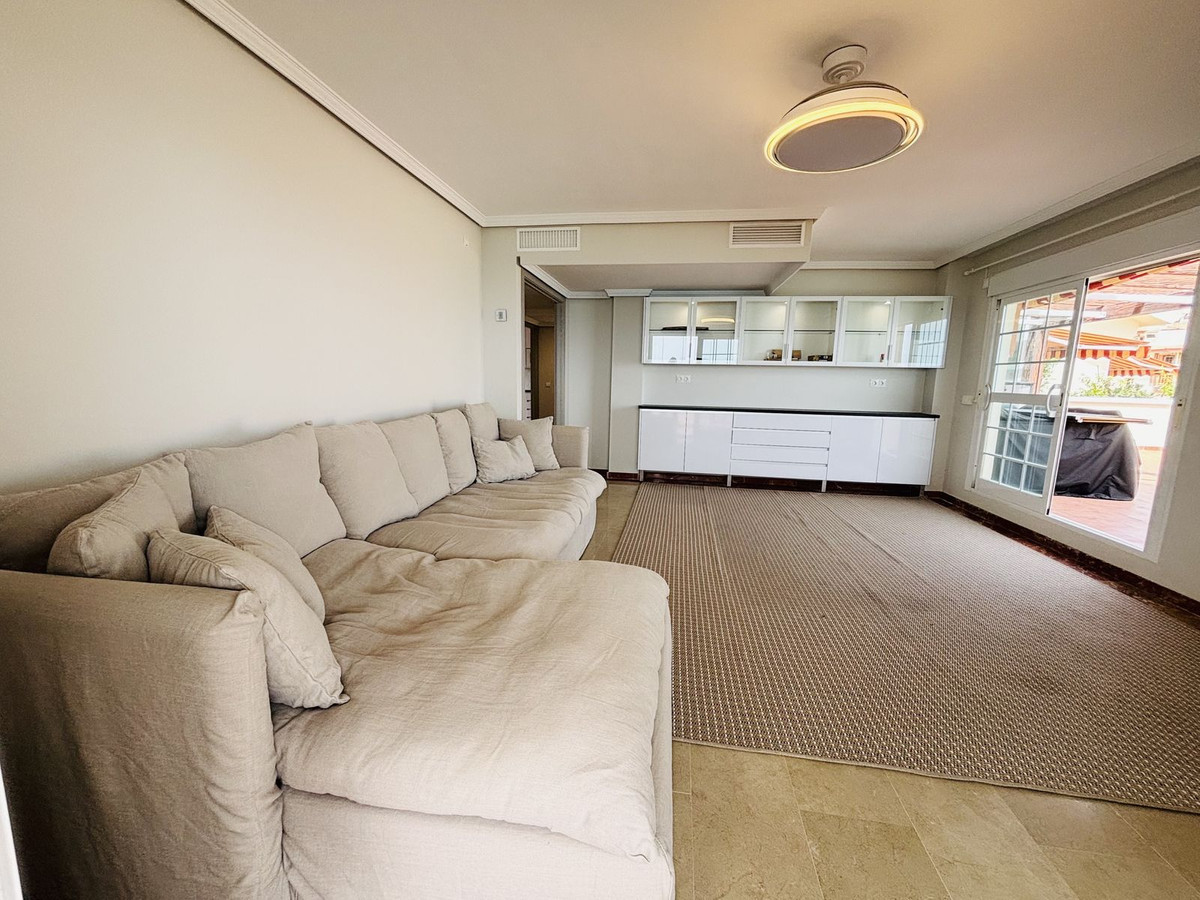 Apartment for sale in Benalmadena | 3 bedrooms H5130844