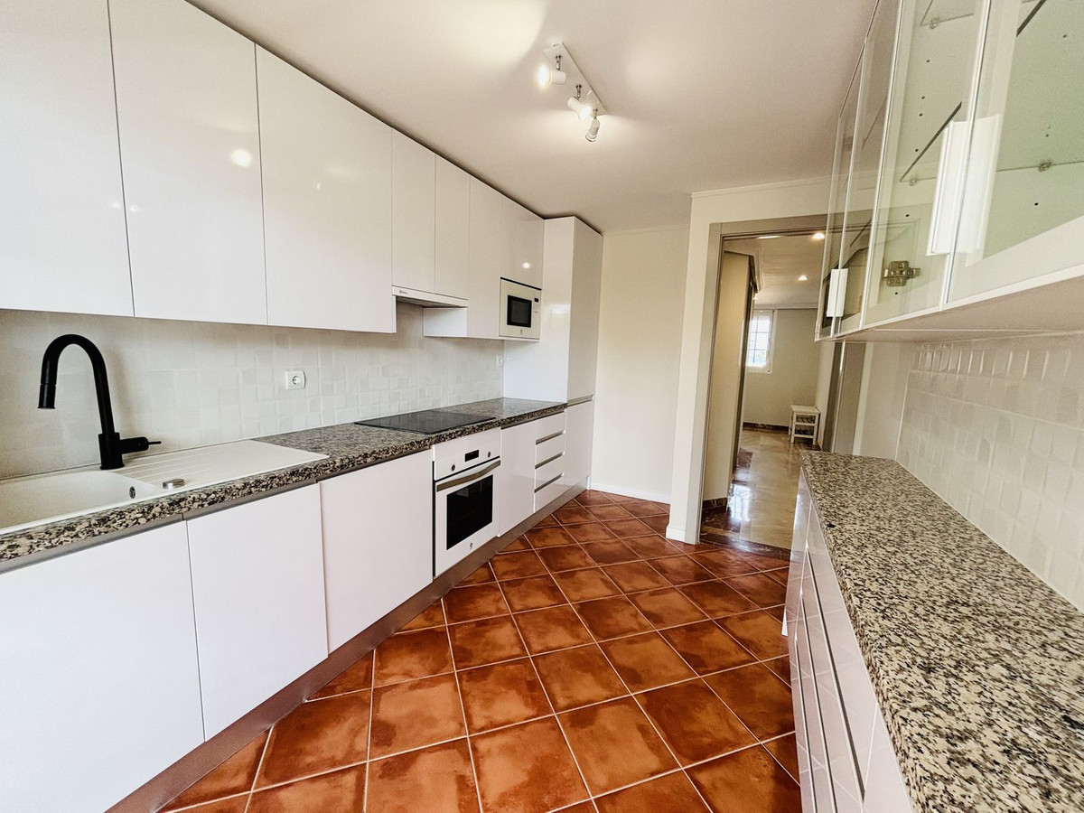 Apartment for sale in Benalmadena | 3 bedrooms H5130844