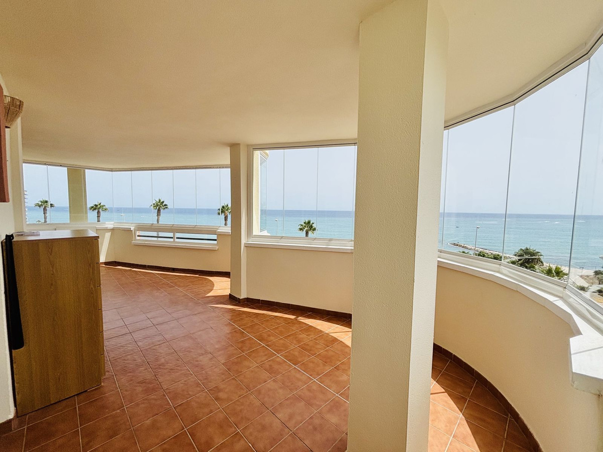 Apartment for sale in Benalmadena | 3 bedrooms H5130844