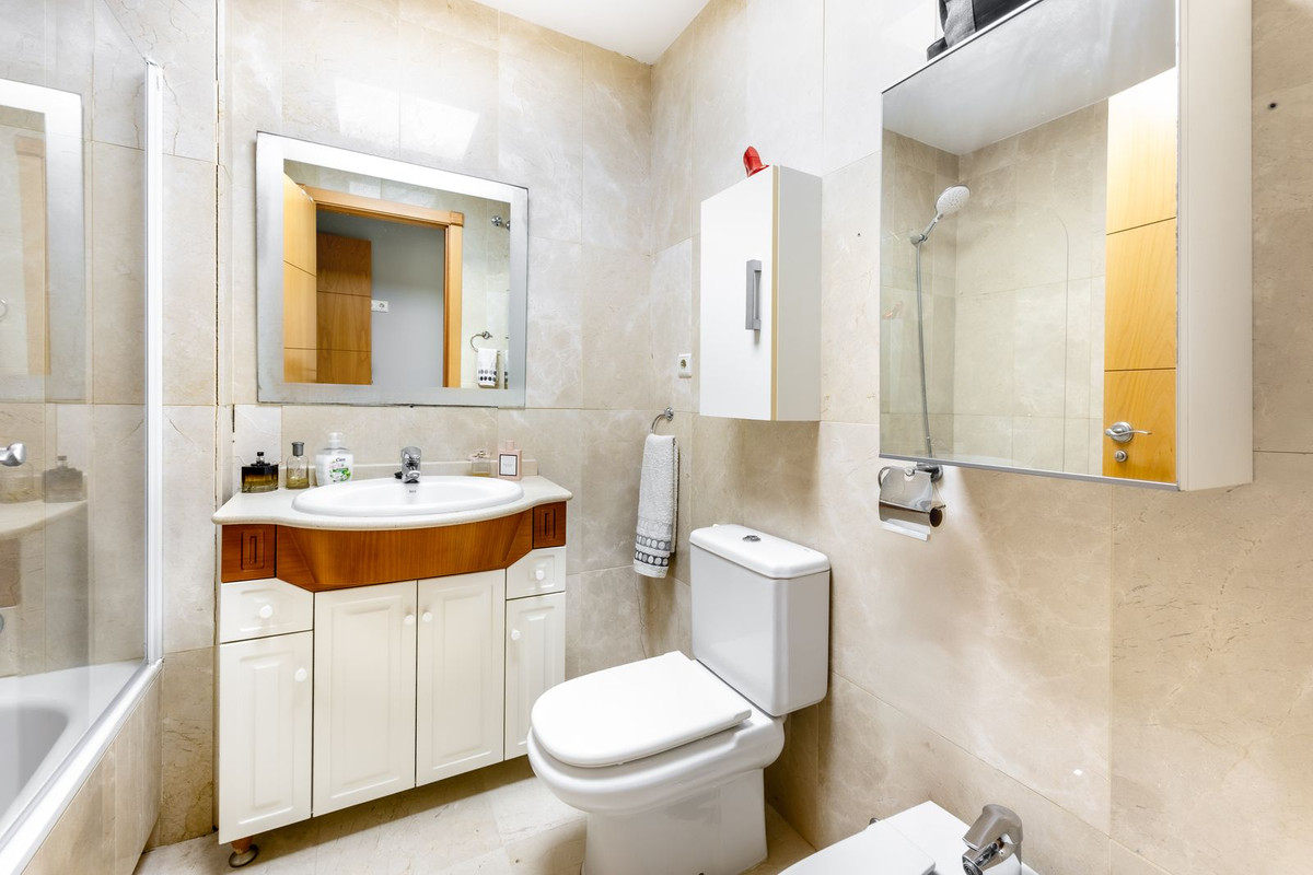 Appartement te koop in Benalmadena | 2 slaapkamers H5131603