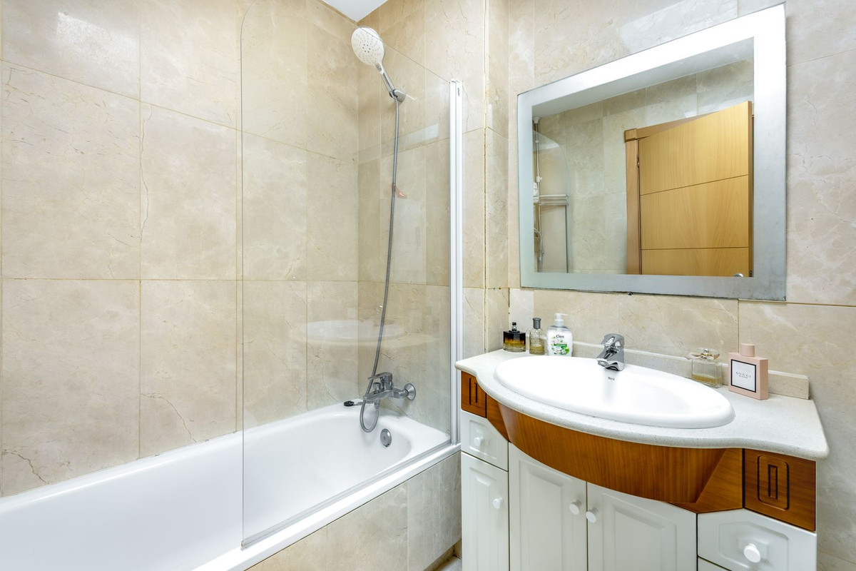 Appartement te koop in Benalmadena | 2 slaapkamers H5131603