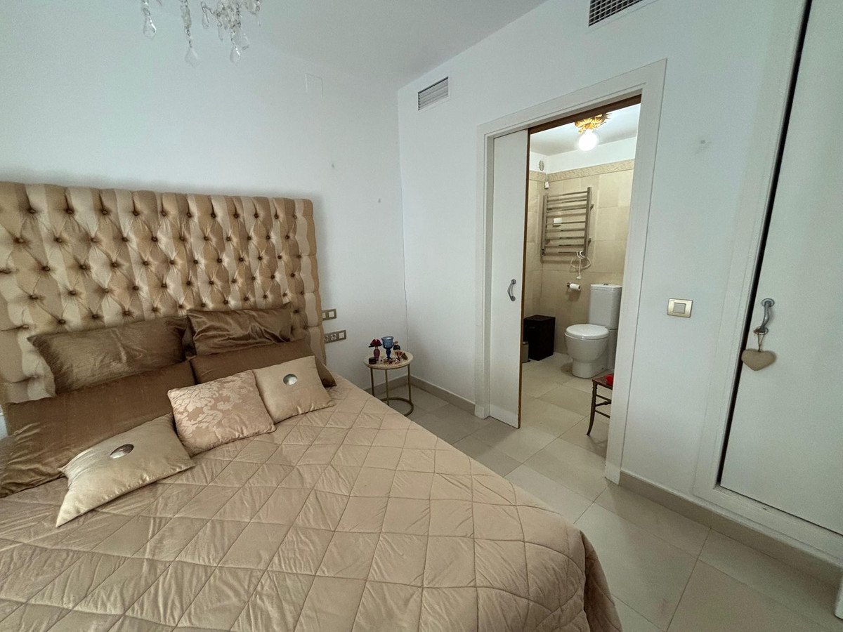 Appartement te koop in Benalmadena | 2 slaapkamers H5137456