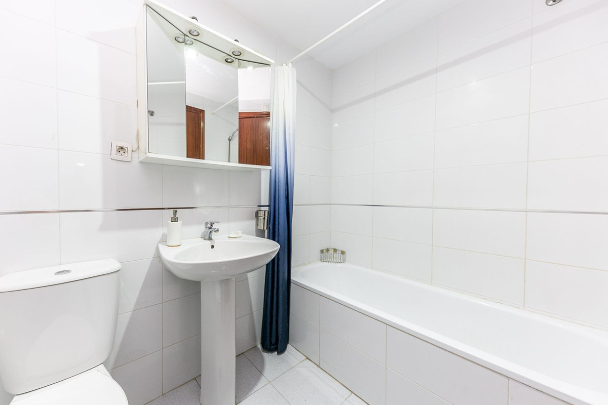 Appartement te koop in Benalmadena | 4 slaapkamers H5261305