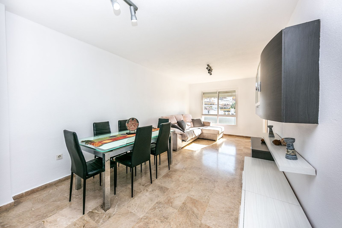 Appartement te koop in Benalmadena | 4 slaapkamers H5261305