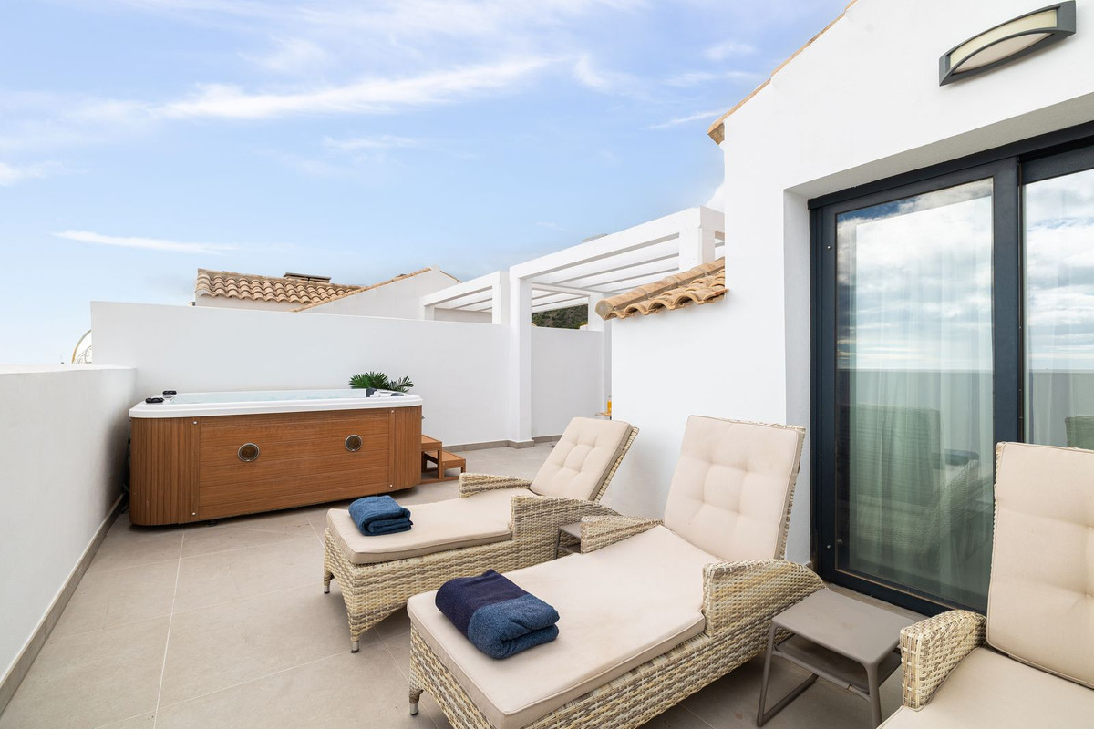 Appartement te koop in Benalmadena | 3 slaapkamers H5265943