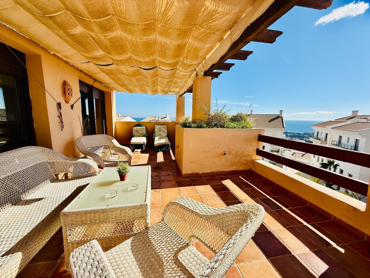 Appartement te koop in Benalmadena | 4 slaapkamers H5288149