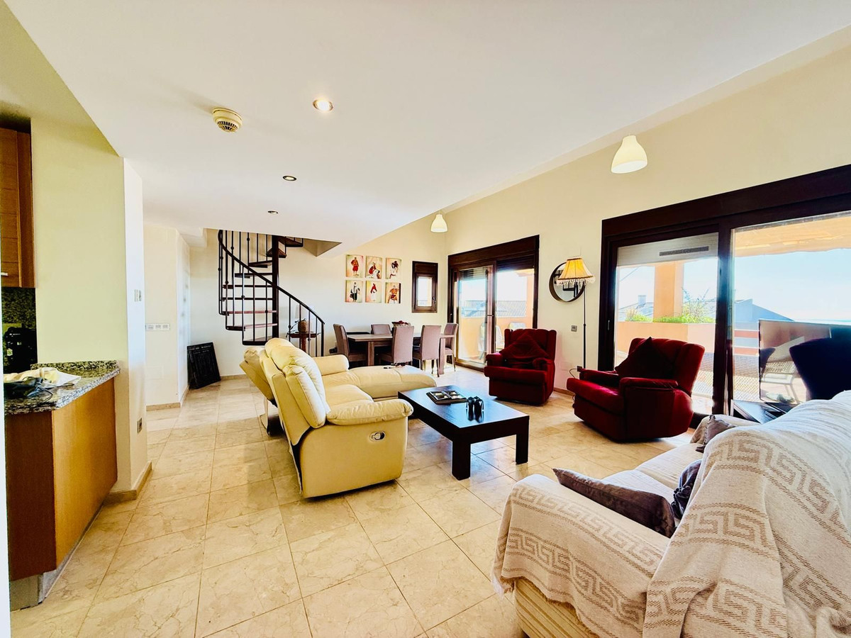 Appartement te koop in Benalmadena | 4 slaapkamers H5288149