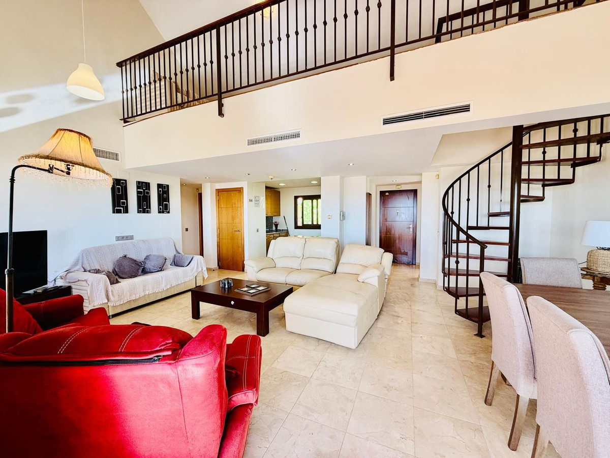 Appartement te koop in Benalmadena | 4 slaapkamers H5288149