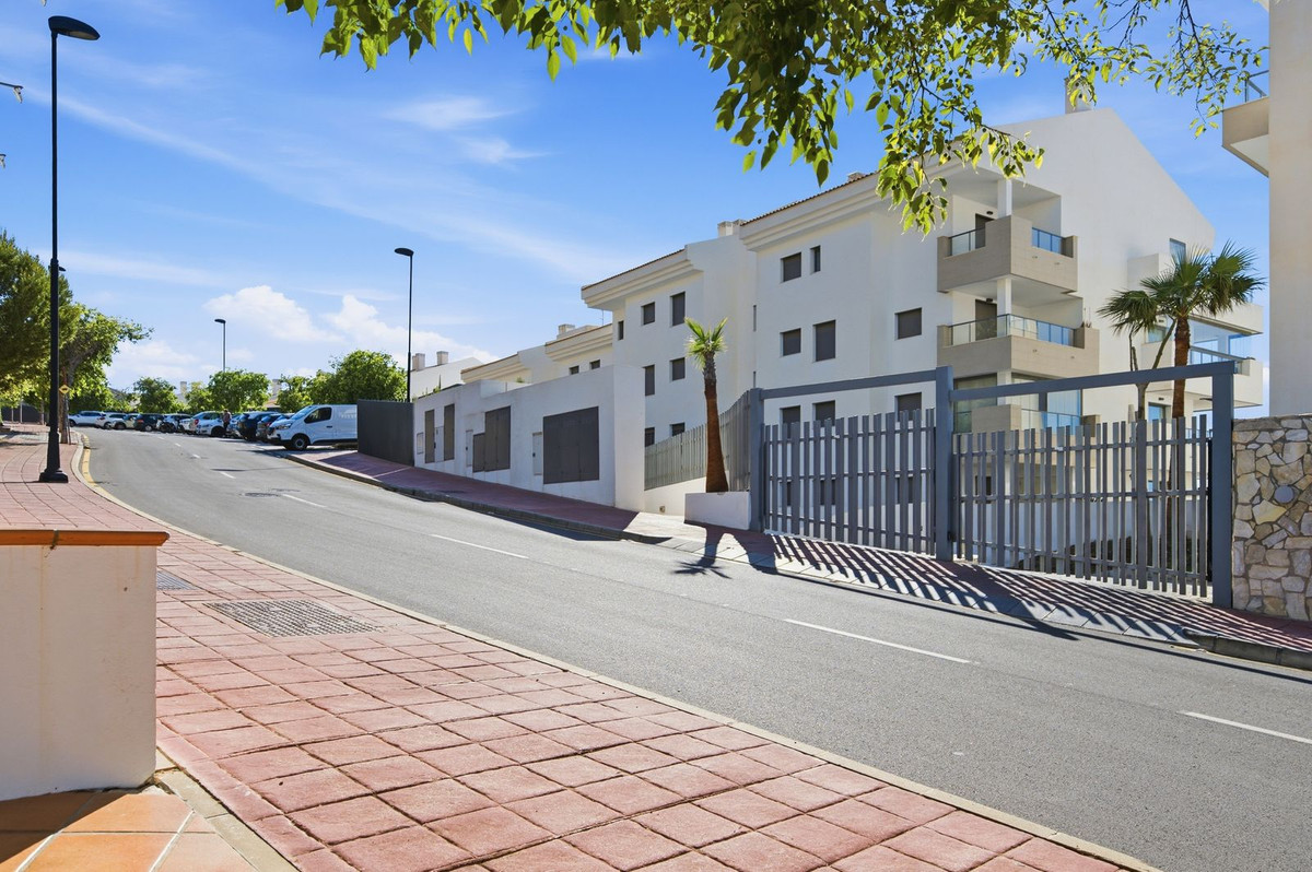 Appartement te koop in Benalmadena | 3 slaapkamers H5382028