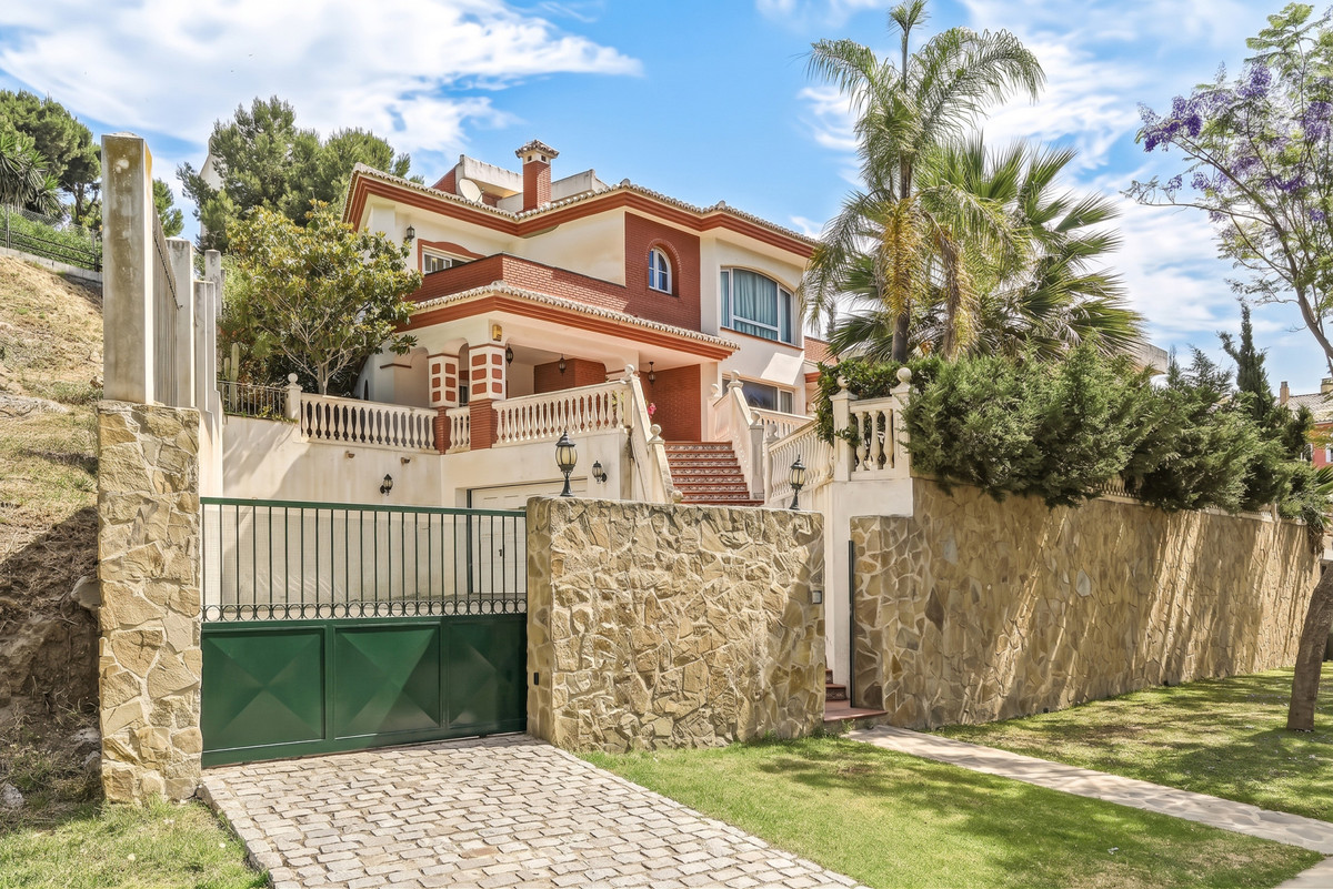 Appartement te koop in Benalmadena | 5 slaapkamers H5395195