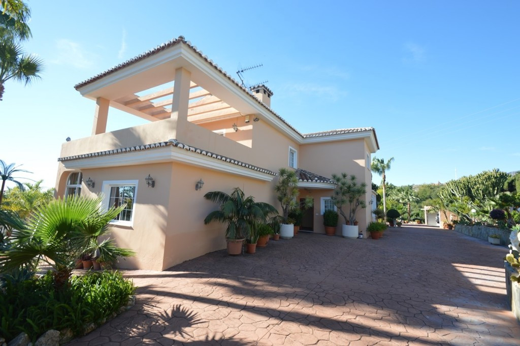 Huis te koop in Benalmadena | 6 slaapkamers H5401291
