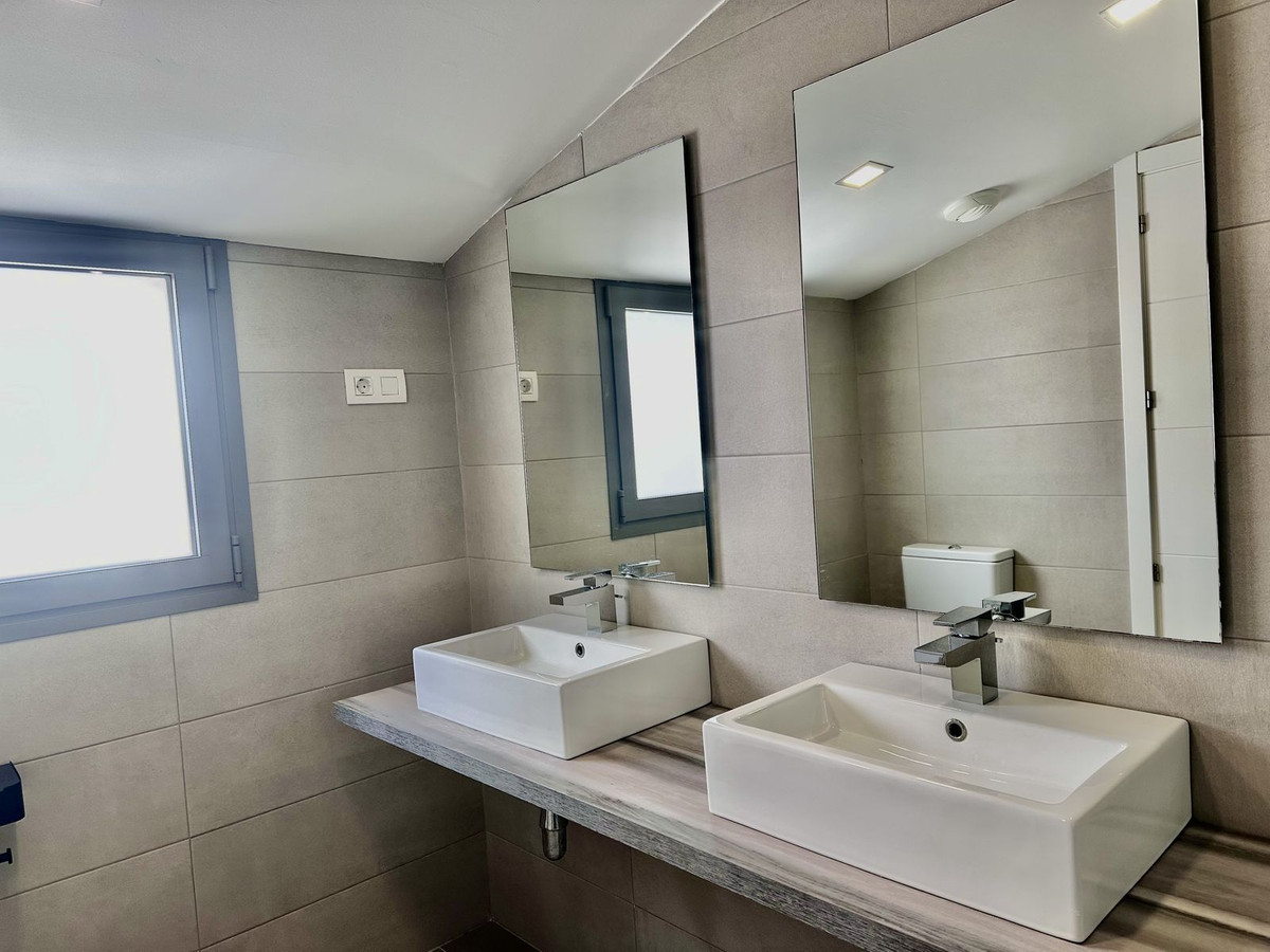 Appartement te koop in Benalmadena | 4 slaapkamers H5407771