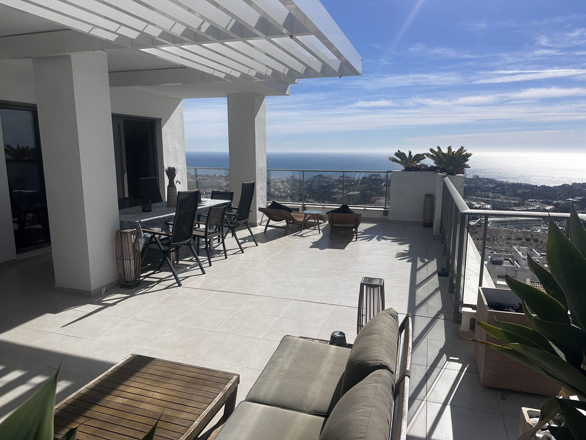 Appartement te koop in Benalmadena | 4 slaapkamers H5407771