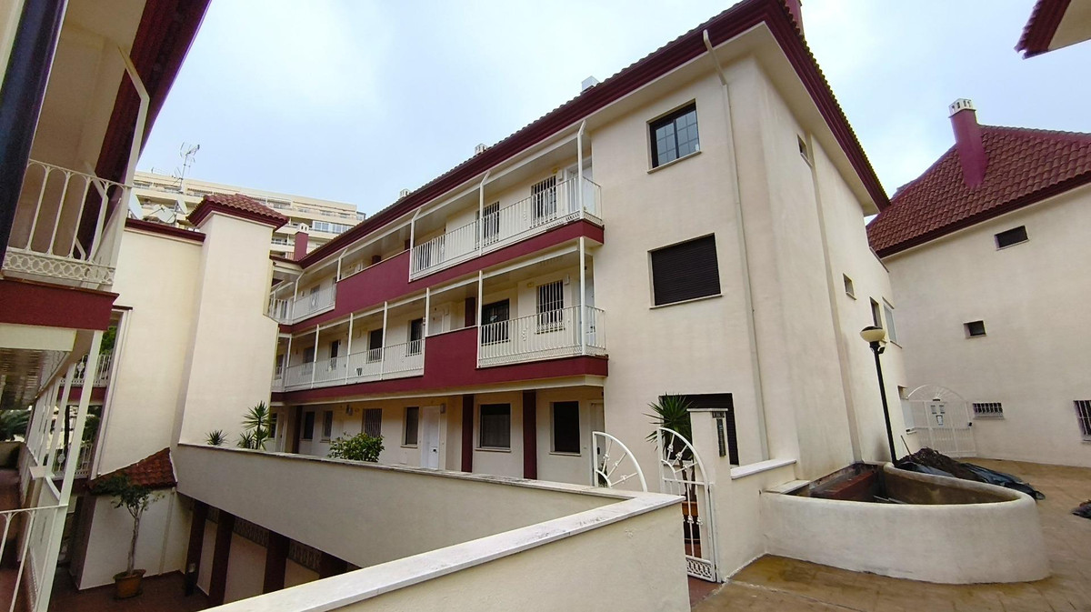 Appartement te koop in Benalmadena | 2 slaapkamers H5408098