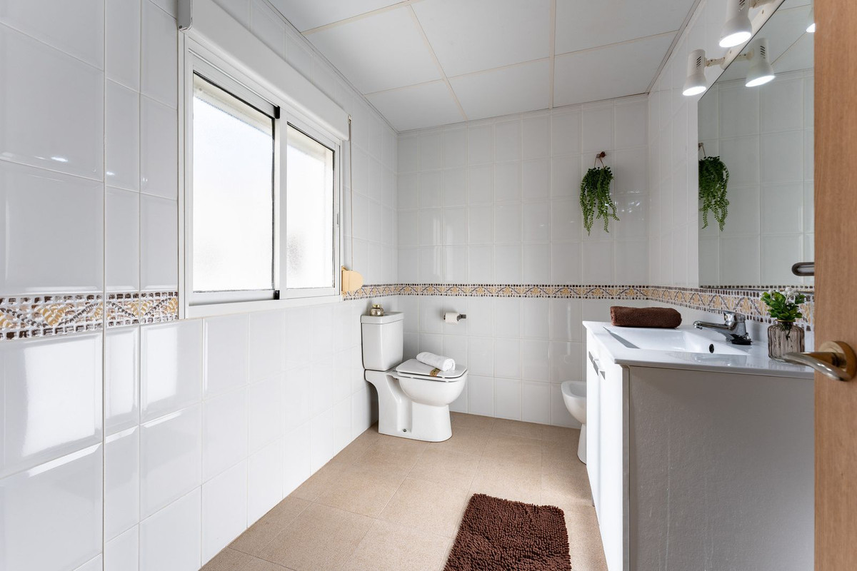 Appartement te koop in Benalmadena | 2 slaapkamers H5426035