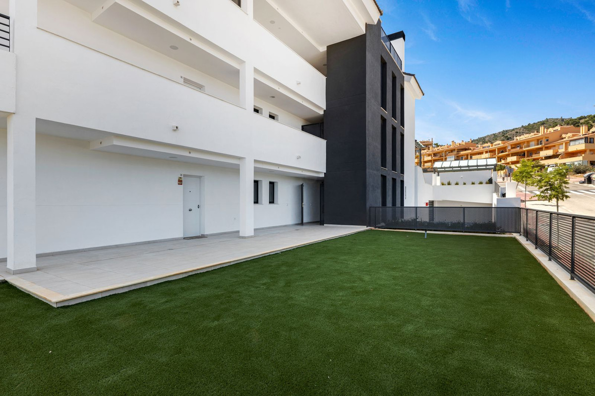 Appartement te koop in Benalmadena | 3 slaapkamers H5433097
