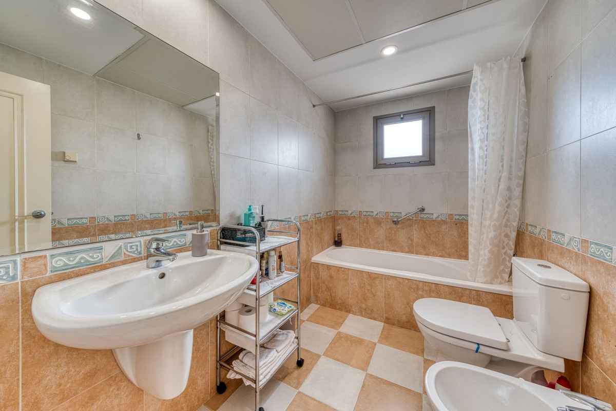 Appartement te koop in Benalmadena | 2 slaapkamers H5474755