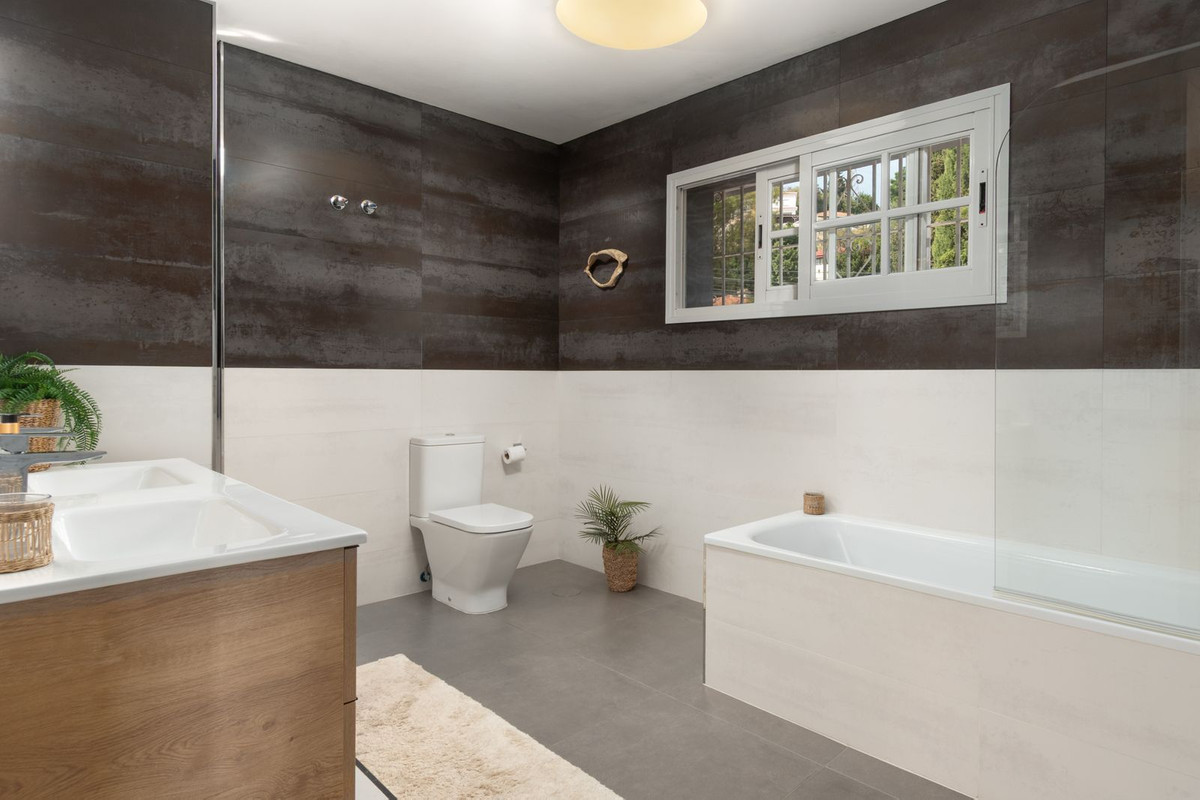 Appartement te koop in Benalmadena | 3 slaapkamers H5479492