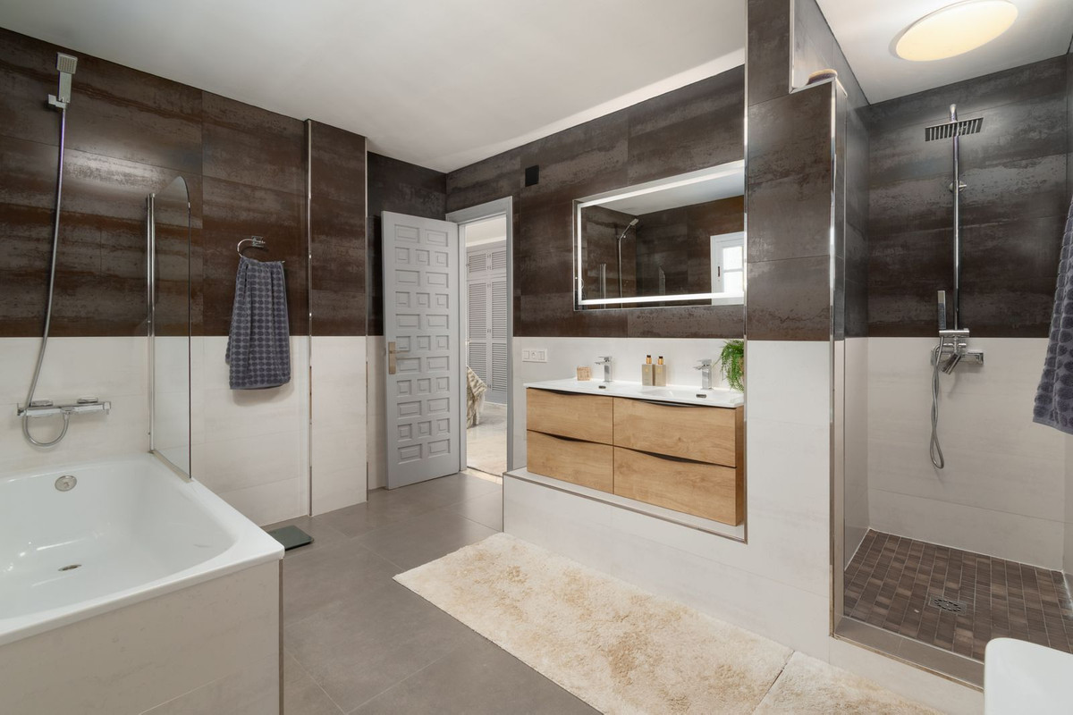 Appartement te koop in Benalmadena | 3 slaapkamers H5479492