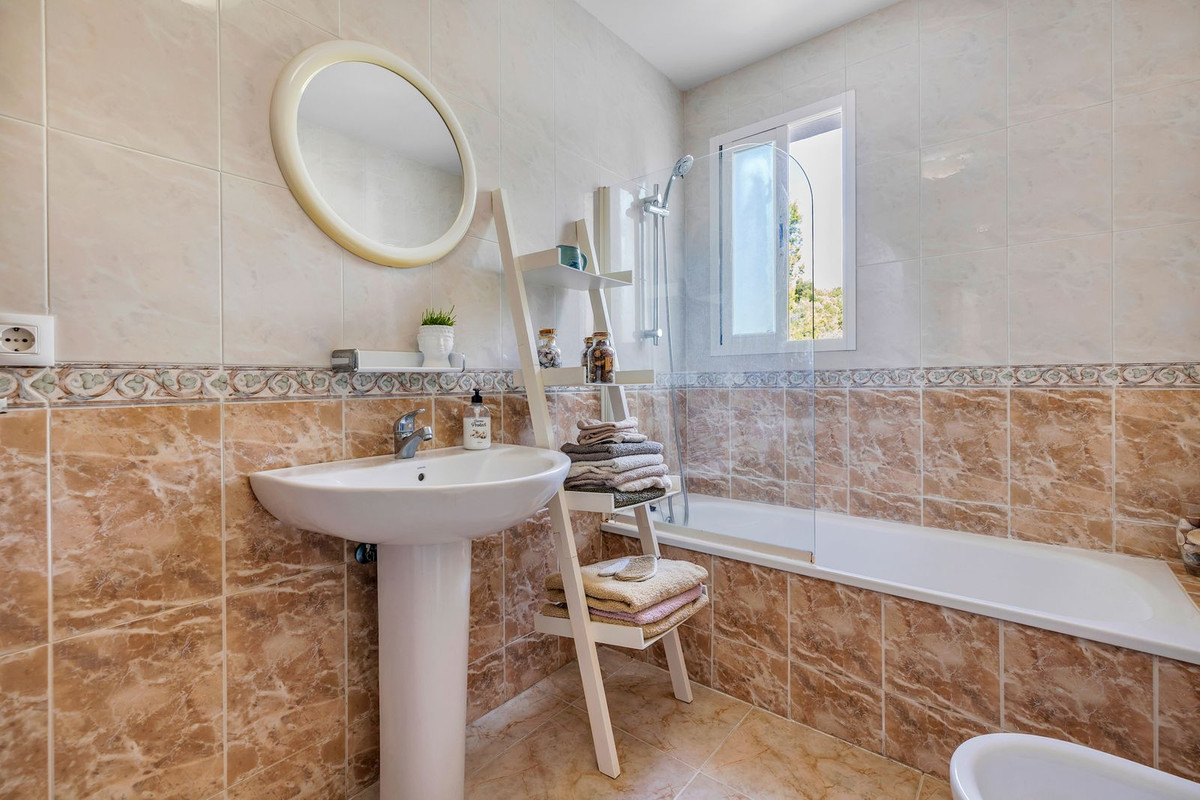 Appartement te koop in Benalmadena | 3 slaapkamers H5499421