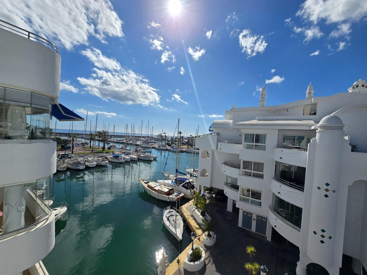 Appartement te koop in Benalmadena | 2 slaapkamers H5504023