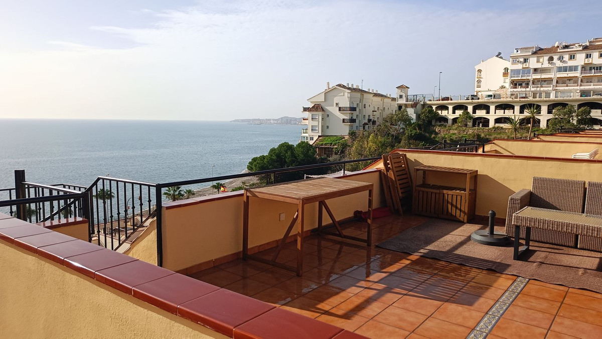 Penthouse in Benalmadena Costa-1